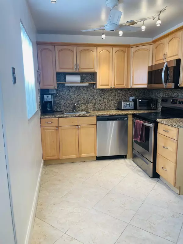 Delray Beach, FL 33446,252 Brittany F F