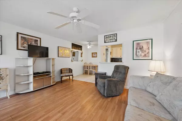 West Palm Beach, FL 33417,185 W Andover H