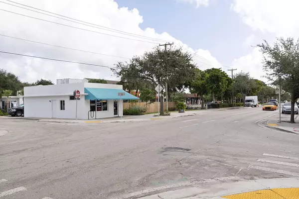 Lake Worth Beach, FL 33460,1422 Lucerne AVE