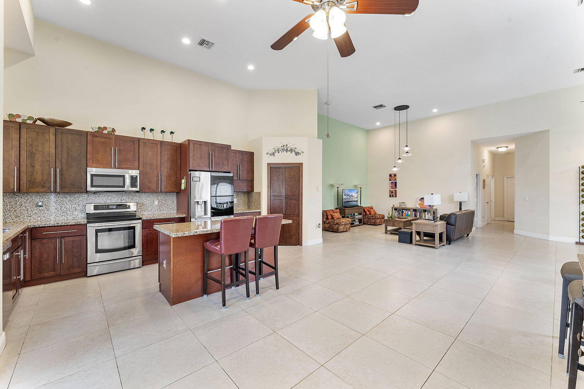 Margate, FL 33063,7793 Highlands CIR
