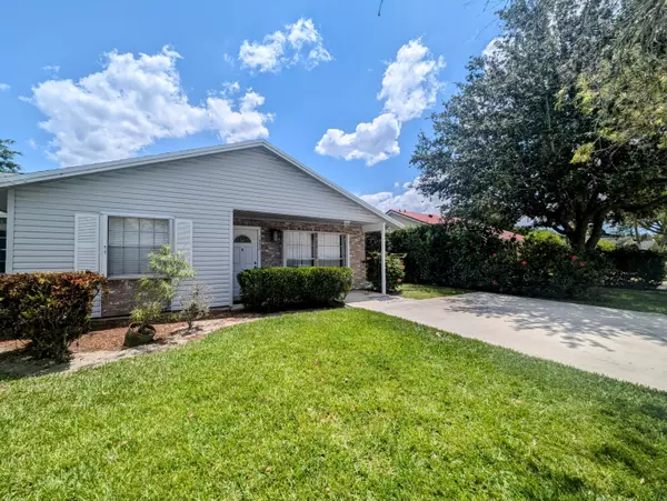 Wellington, FL 33414,1352 Riverside CIR 1352