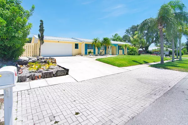 Tequesta, FL 33469,360 Saturn AVE