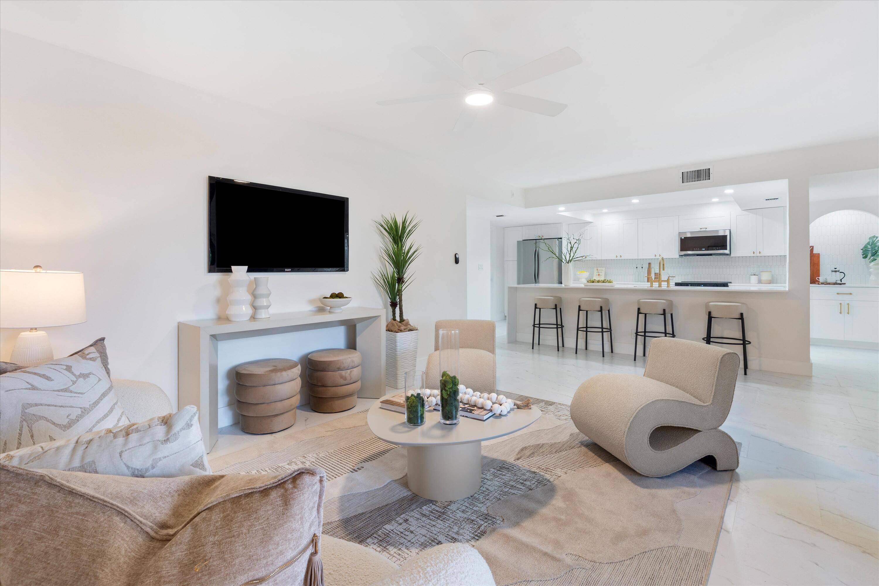 Delray Beach, FL 33444,955 Dotterel 2108 RD 2108