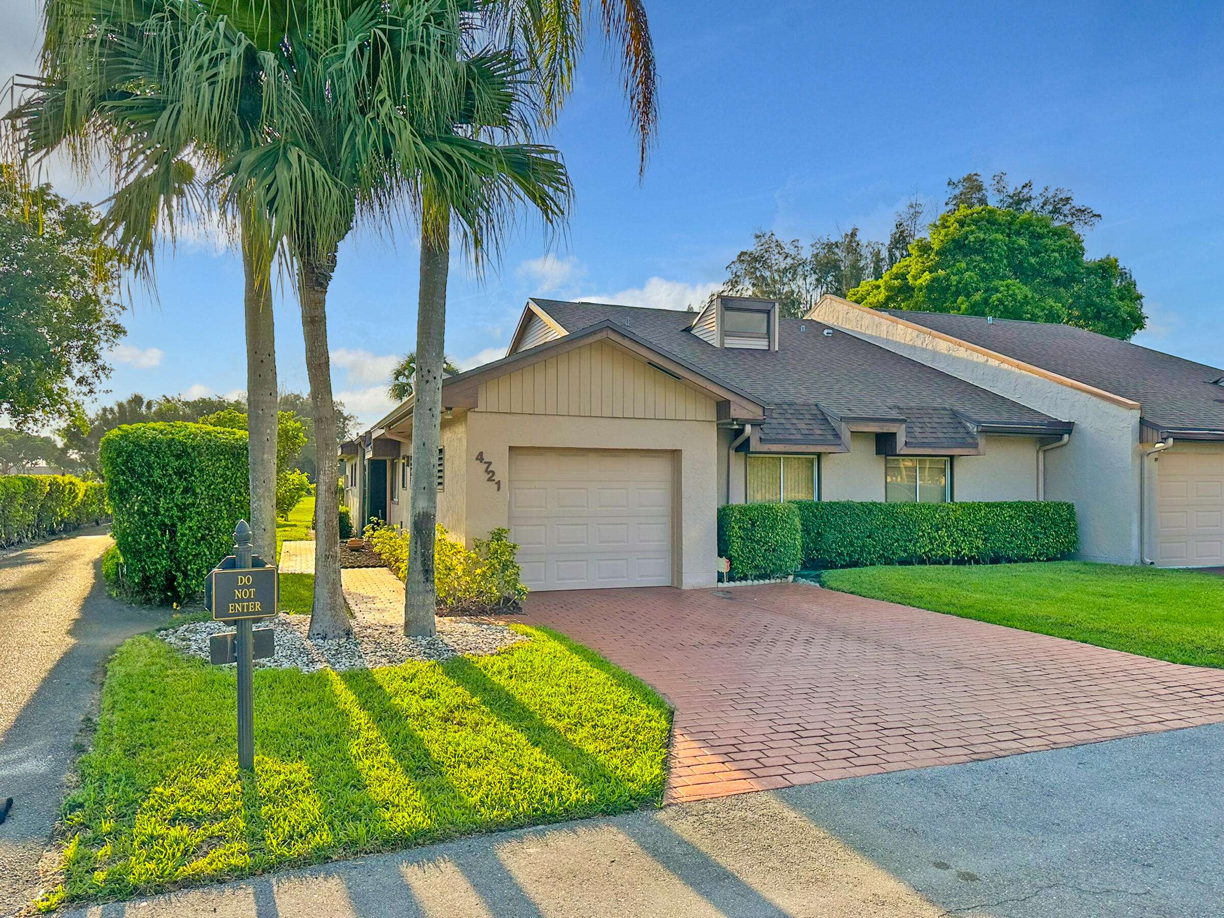 Lake Worth, FL 33467,4721 S Fountains DR