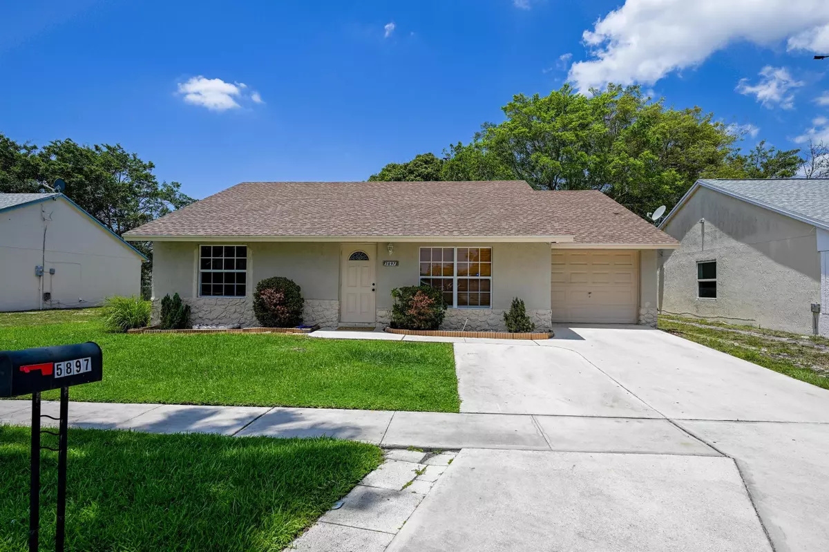 Lake Worth, FL 33463,5897 Corson PL