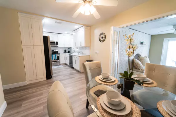 Lake Worth, FL 33461