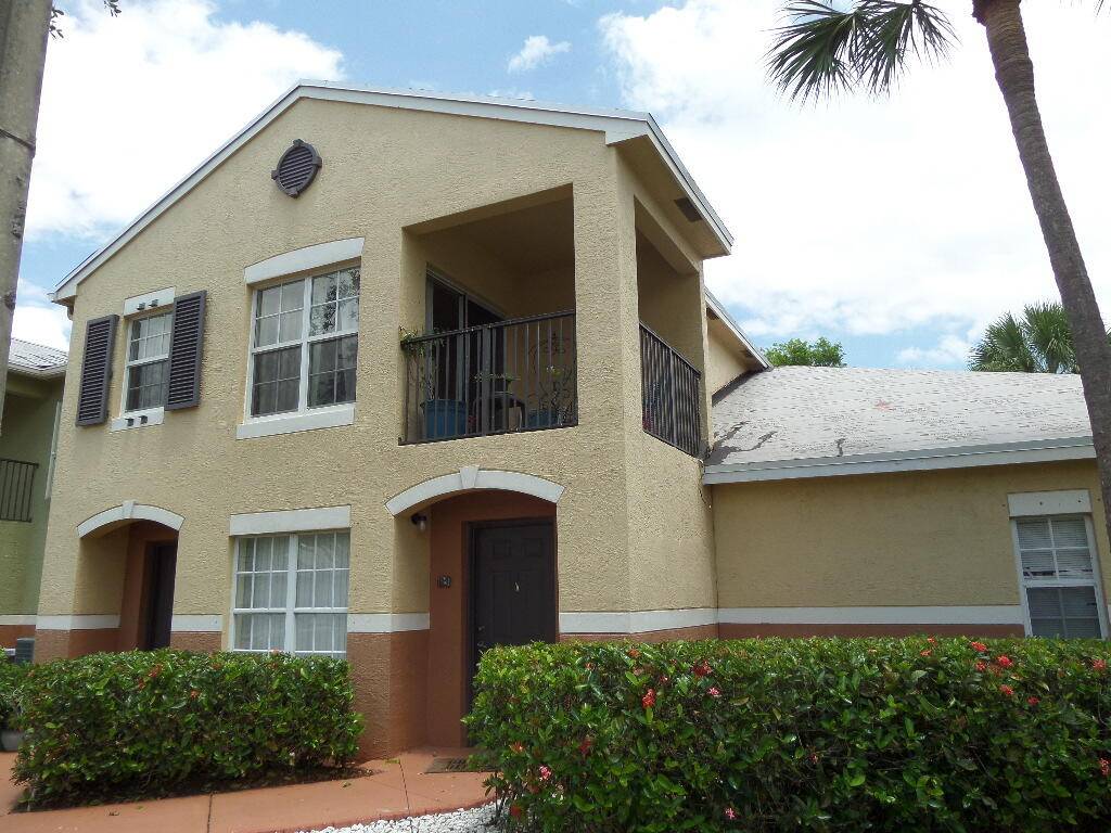 10294 S Fox Trail RD 706, Royal Palm Beach, FL 33411