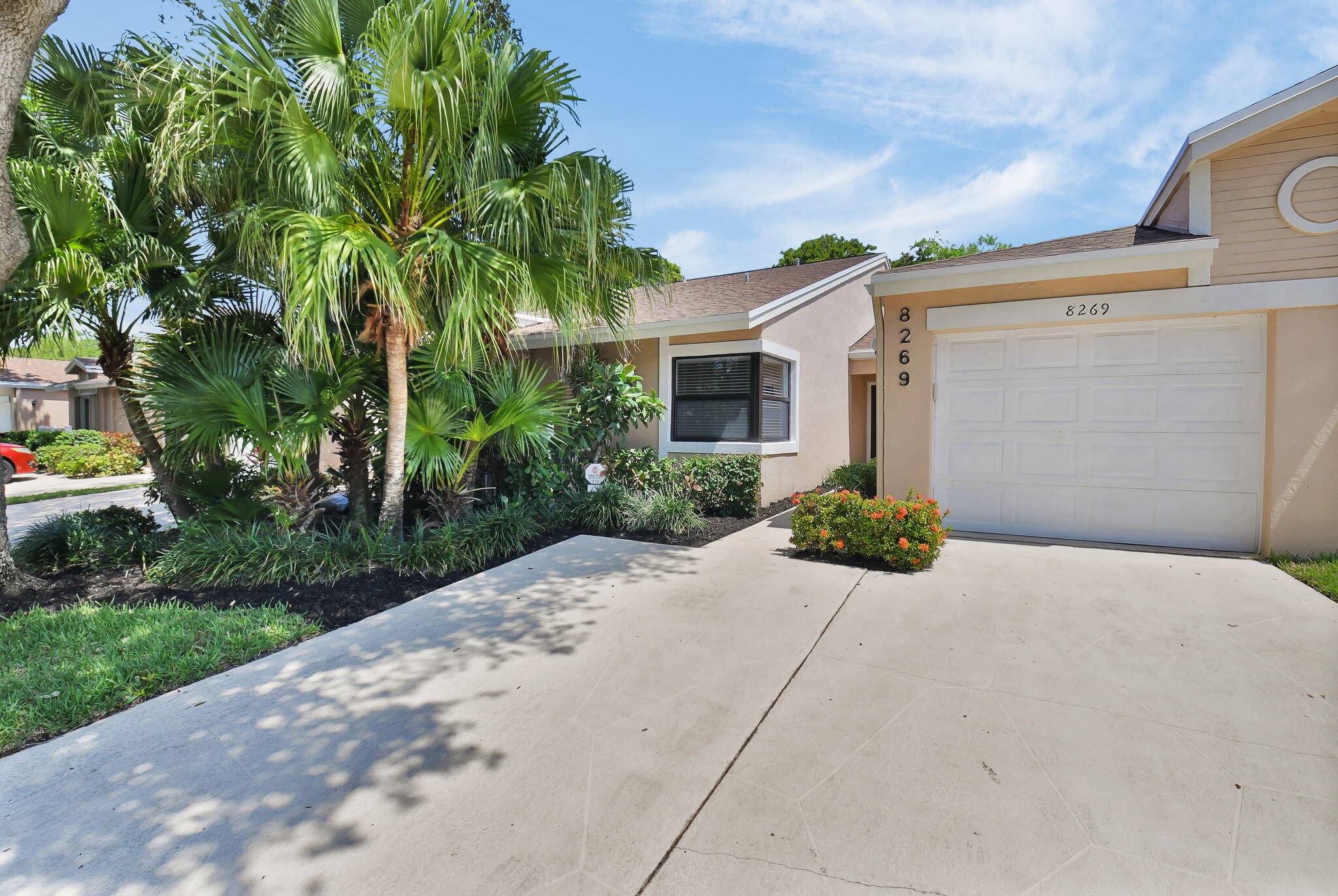 Boca Raton, FL 33496,8269 Springtree RD