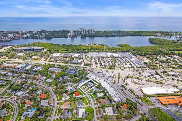 450 NE 5th CIR, Boca Raton, FL 33431