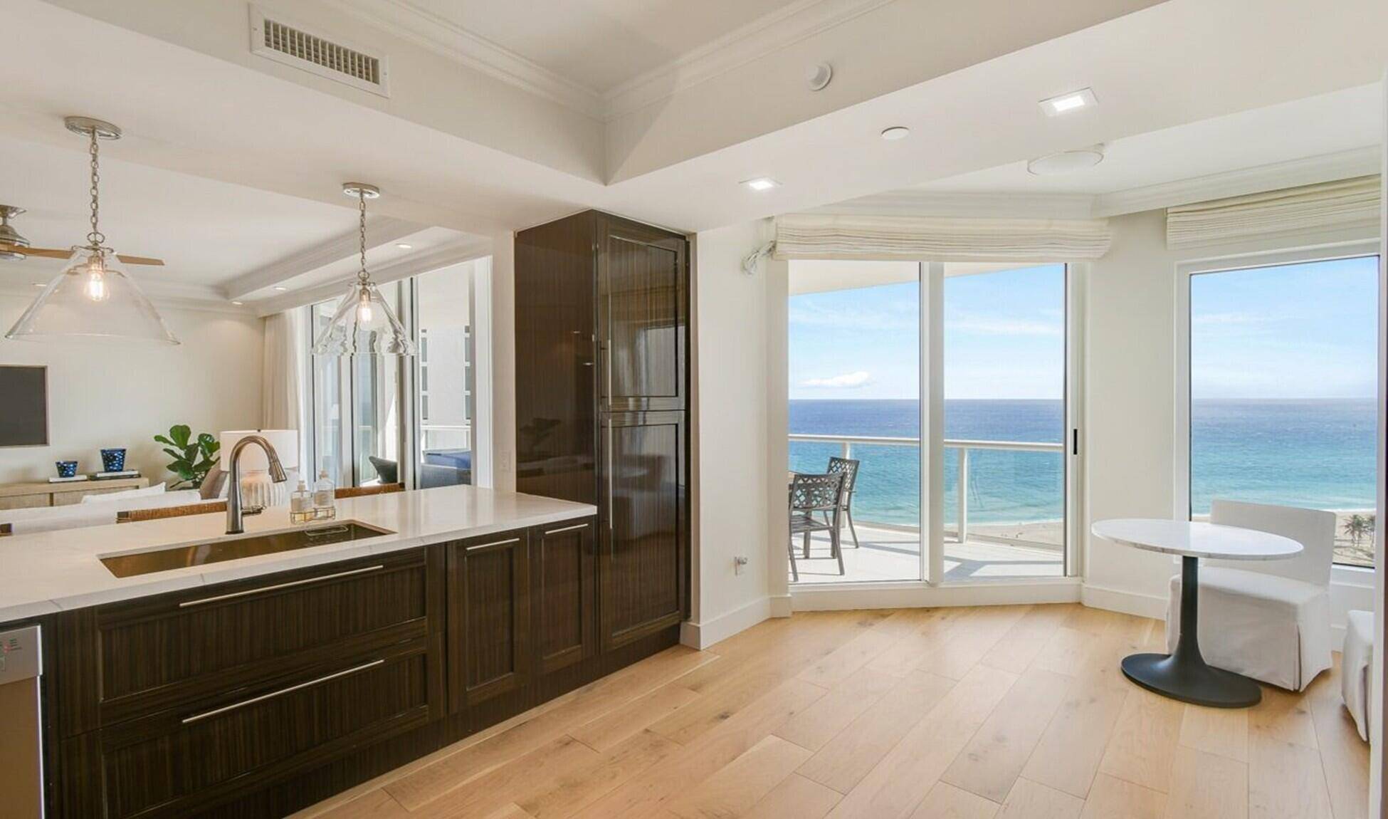 Singer Island, FL 33404,2700 N Ocean DR 2003b