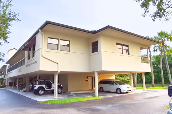 Palm Beach Gardens, FL 33410,10625 N Military TRL 208