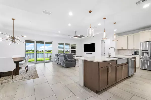 11524 SW Lyra DR, Port Saint Lucie, FL 34987