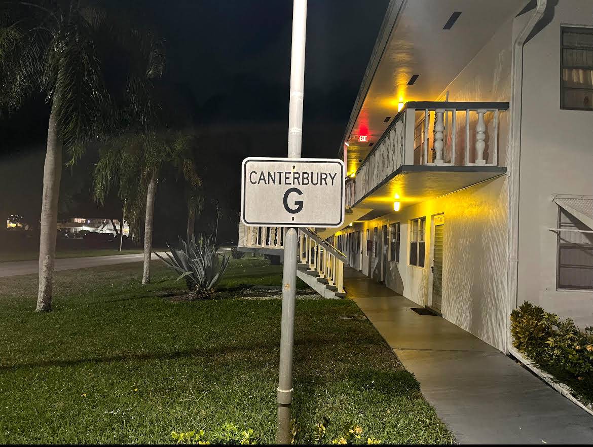 166 Canterbury G, West Palm Beach, FL 33417