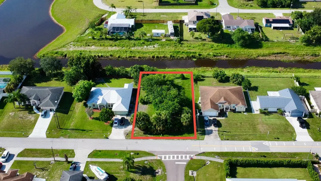 891 SW Idol AVE, Port Saint Lucie, FL 34953