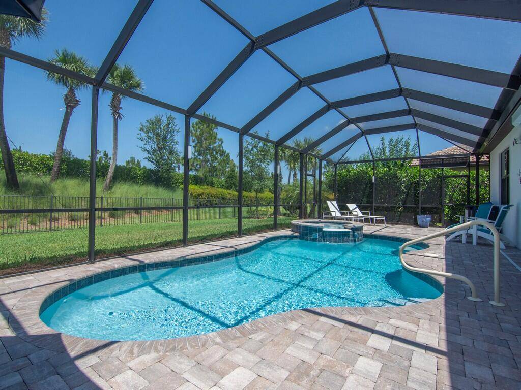 Vero Beach, FL 32967,5082 Monroe CIR