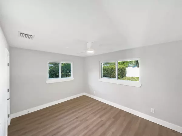 Jupiter, FL 33458,417 Philadelphia DR