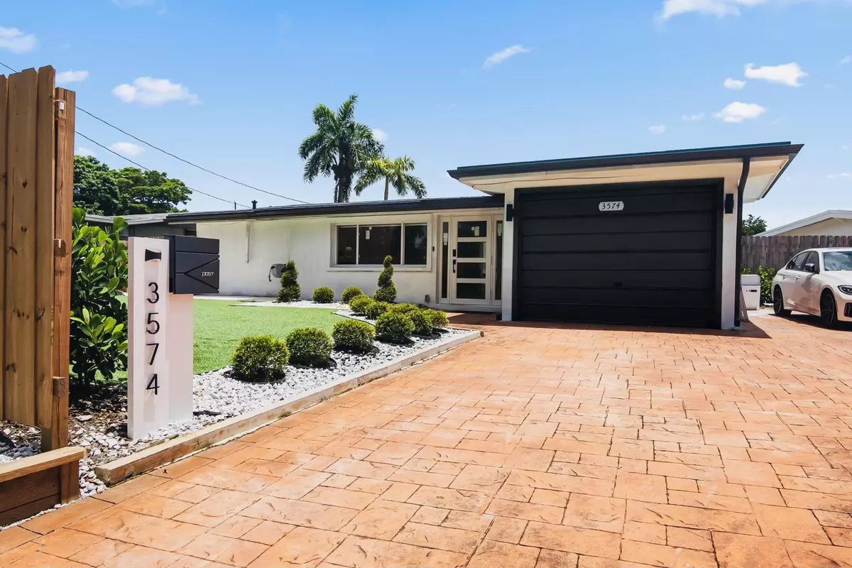 Fort Lauderdale, FL 33312,3574 Riverland RD