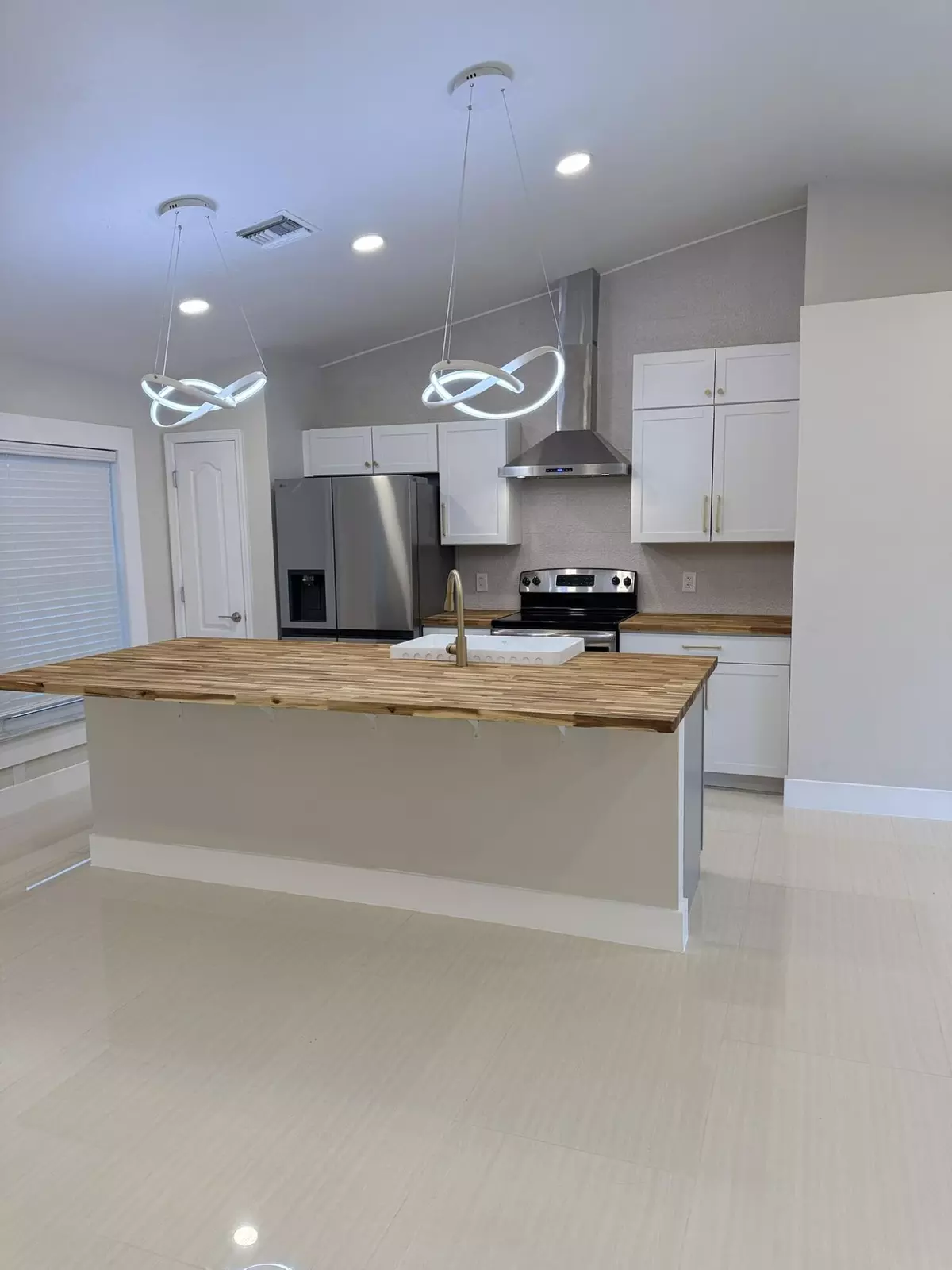 Cape Coral, FL 33909,2118 NE 22nd PL