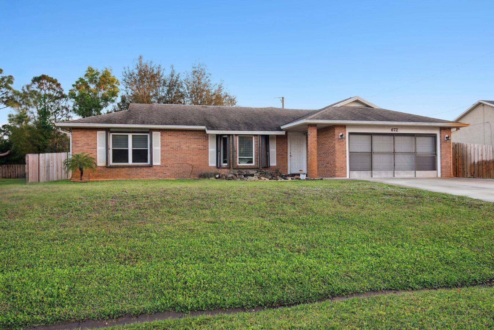 672 SW Badger TER, Port Saint Lucie, FL 34953