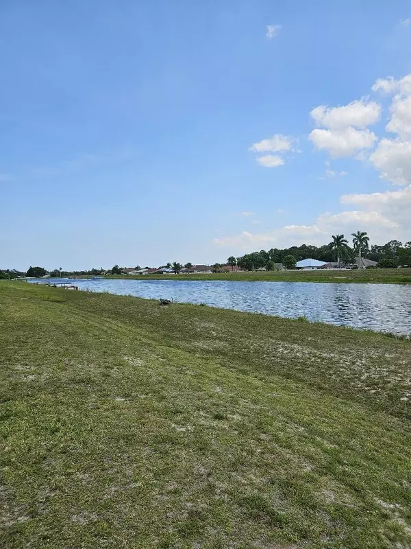 Port Saint Lucie, FL 34953,759 SW Alton CIR