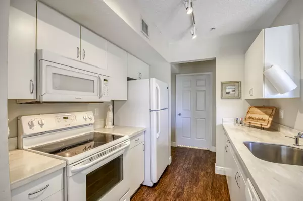 Tequesta, FL 33469,236 Village BLVD 1303
