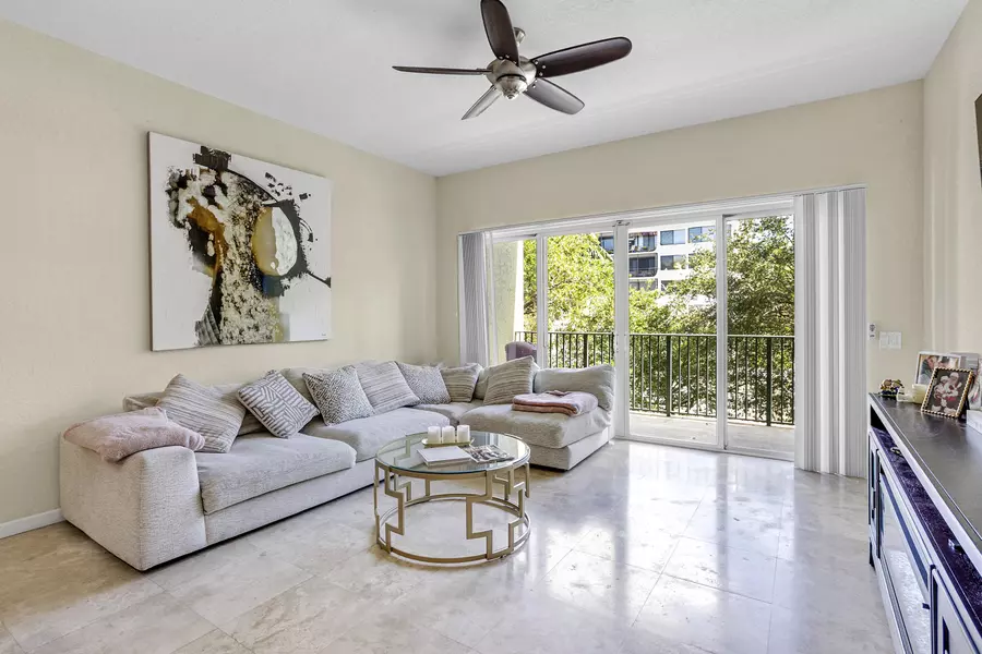 1640 Presidential 307 WAY 307, West Palm Beach, FL 33401