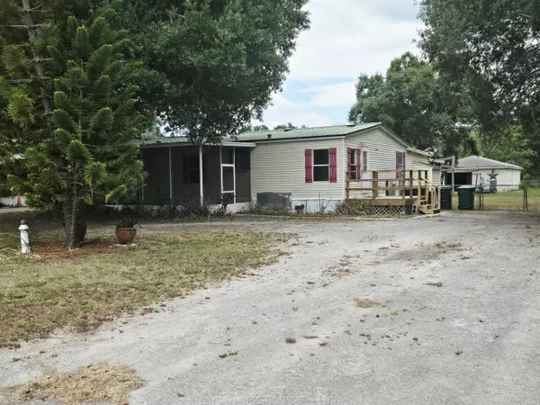 Okeechobee, FL 34974,5639 NE 4th LN
