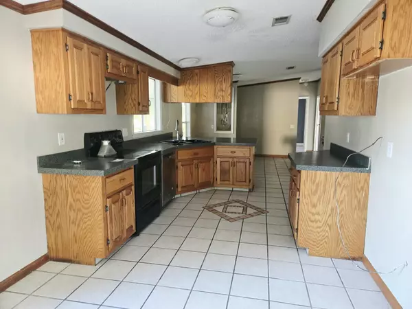 Okeechobee, FL 34974,5639 NE 4th LN