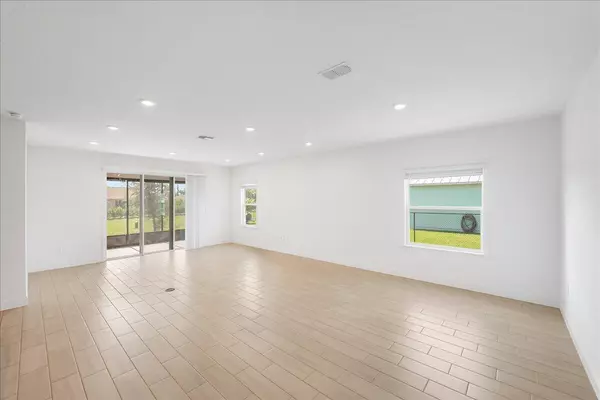 Port Saint Lucie, FL 34953,4091 SW Mccrory ST