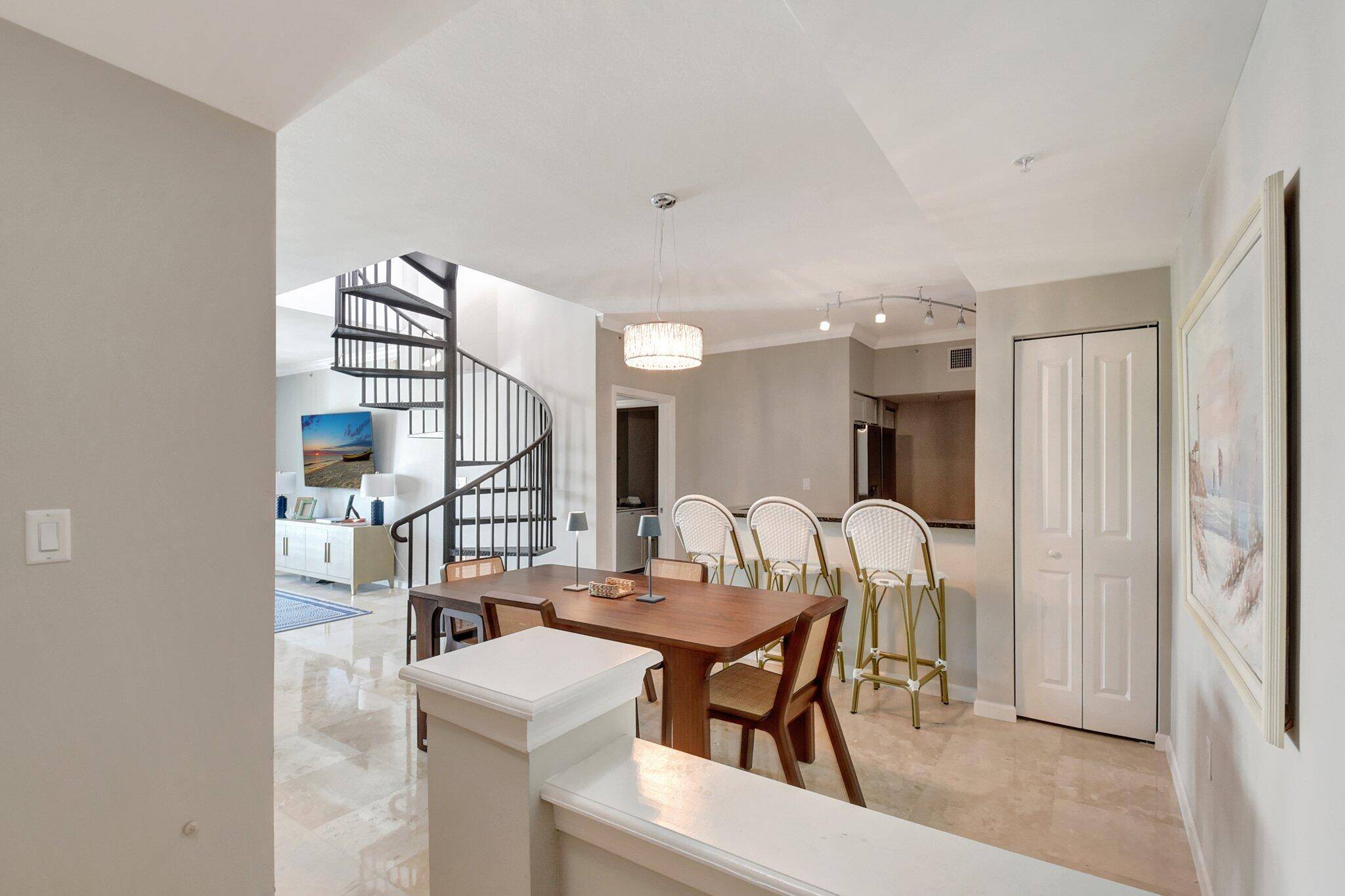 Delray Beach, FL 33444,225 NE 1st ST Ph-09