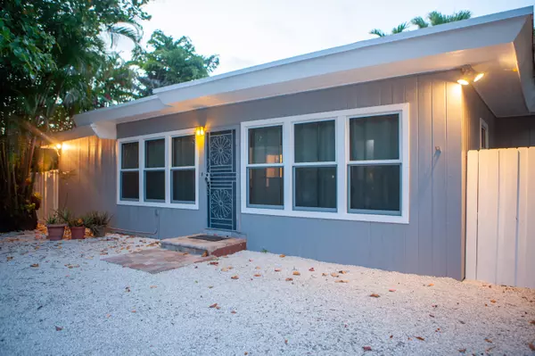 South Miami, FL 33143,5967 SW 58th TER