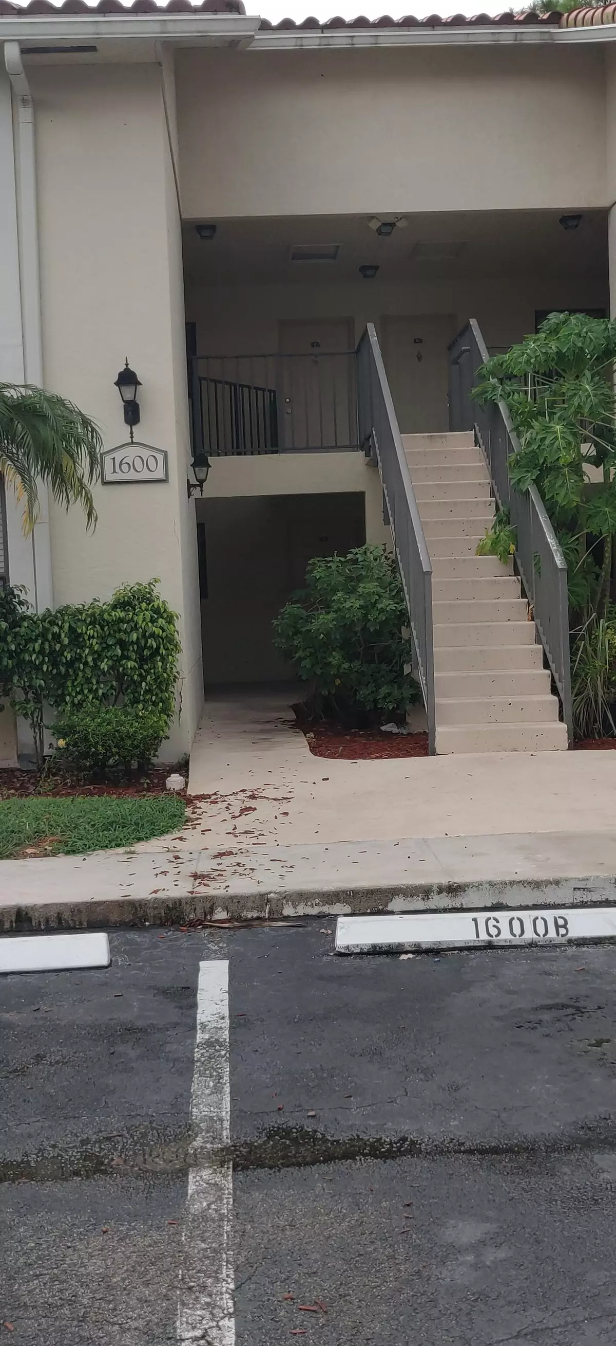 West Palm Beach, FL 33411,1600 Balfour Point DR F