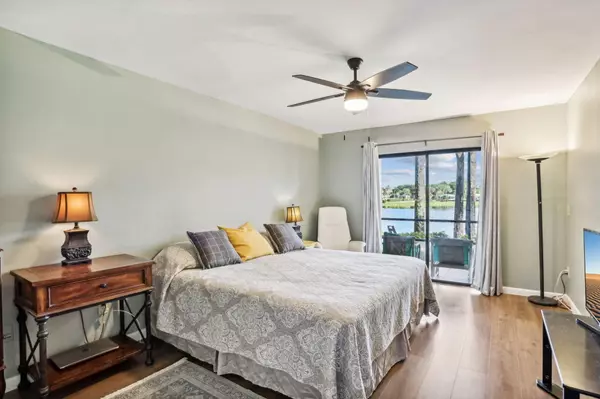 Lake Worth, FL 33467,7892 Willow Spring DR 1517