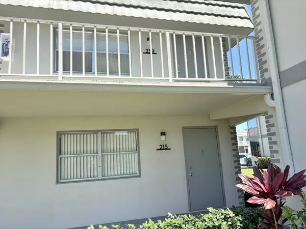 Delray Beach, FL 33446,215 E Monaco