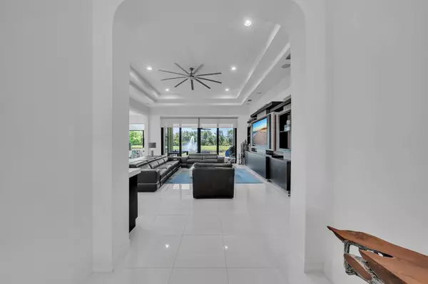 Boynton Beach, FL 33472,9219 Grand Prix LN