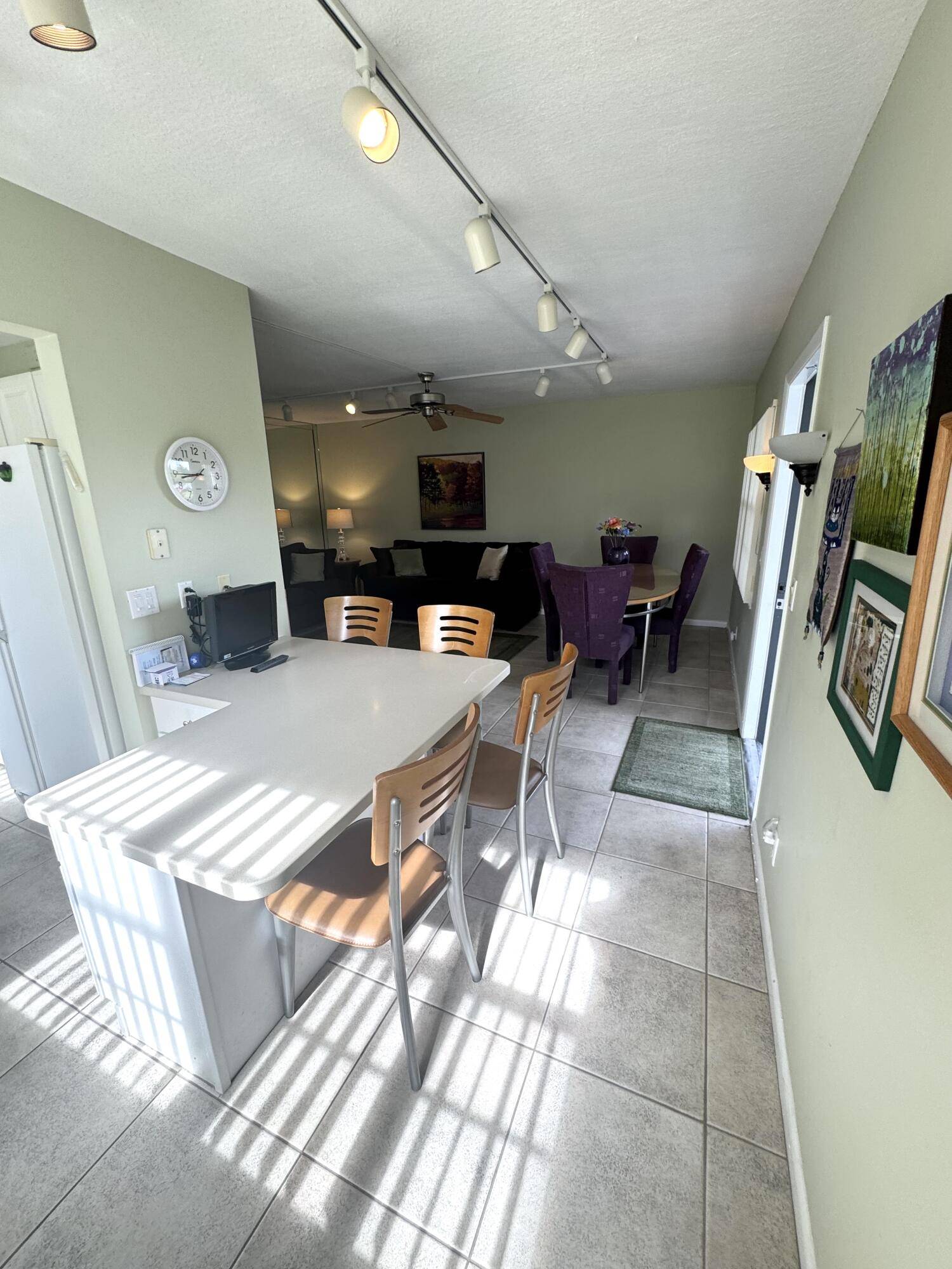 Boca Raton, FL 33434,221 Suffolk F