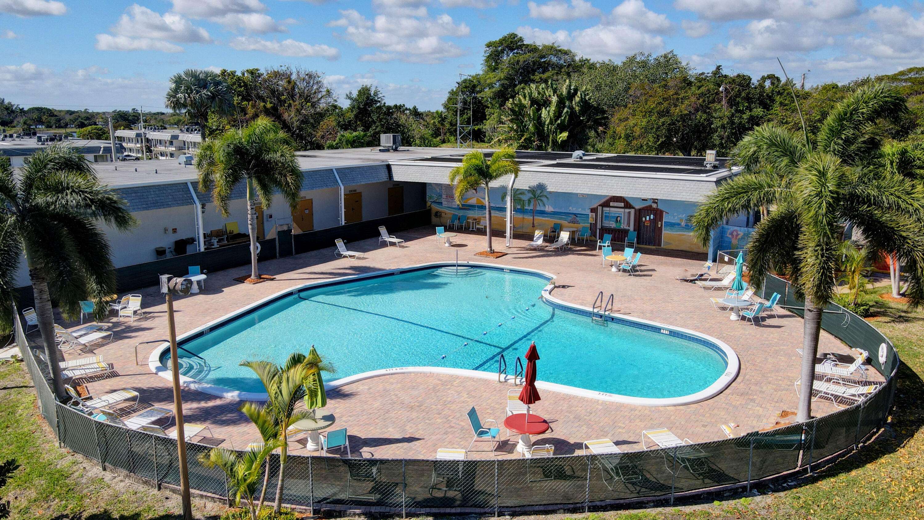 3000 Lake Osborne DR 208, Lake Worth Beach, FL 33461