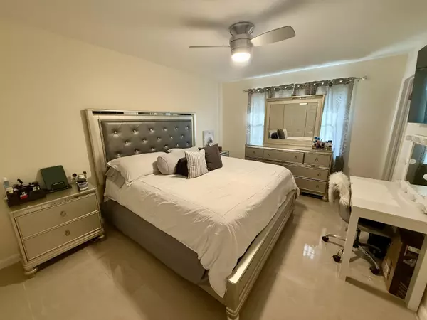 Coral Springs, FL 33065,3280 NW 104th AVE 3280