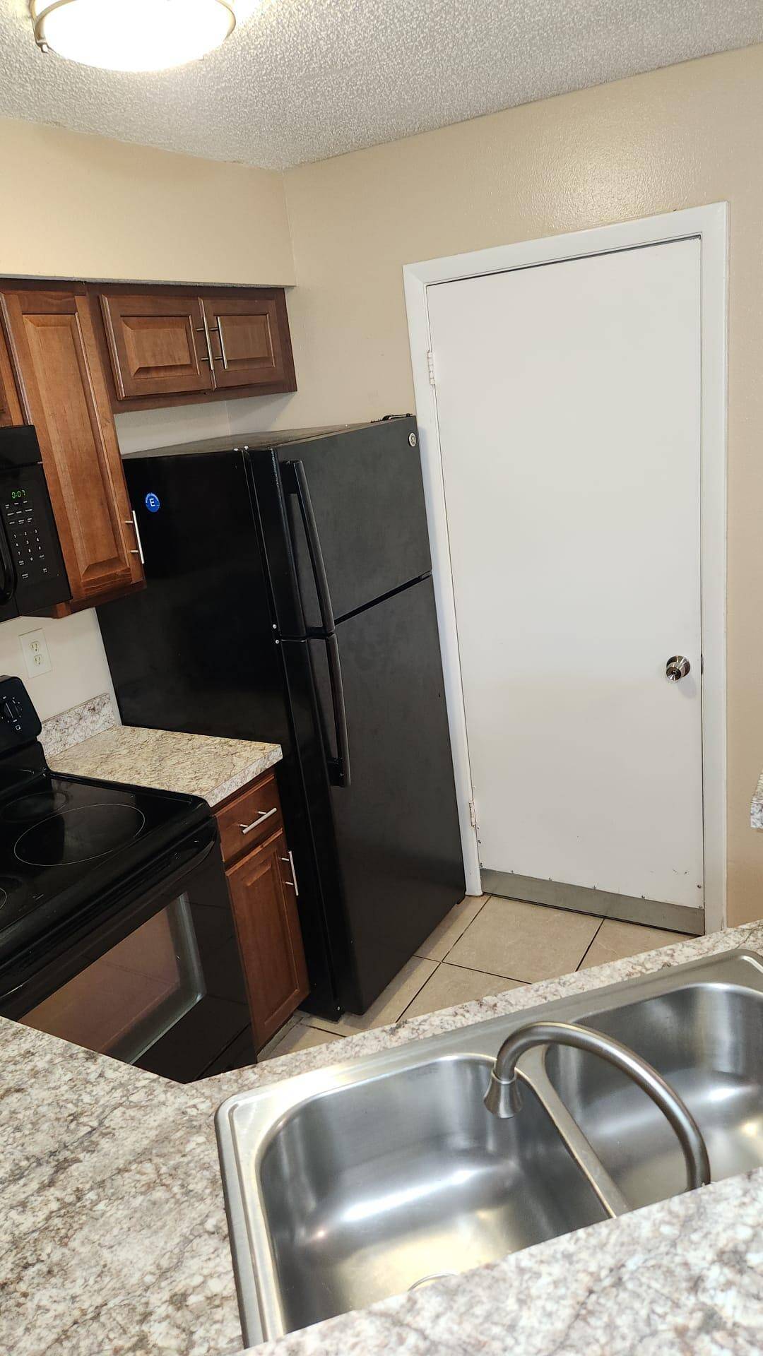 Tampa, FL 33614,8636 Mallard Reserve DR 102