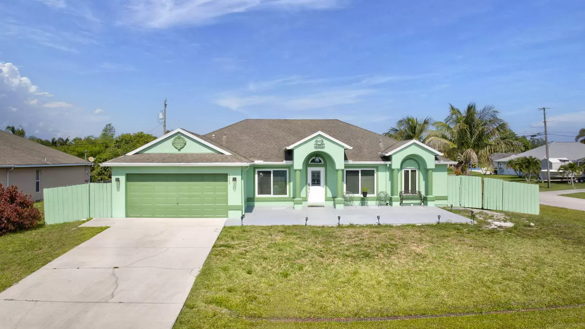 Port Saint Lucie, FL 34953,1985 SW Beard ST