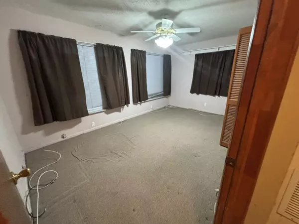 Deerfield Beach, FL 33442,303 SW 33rd TER
