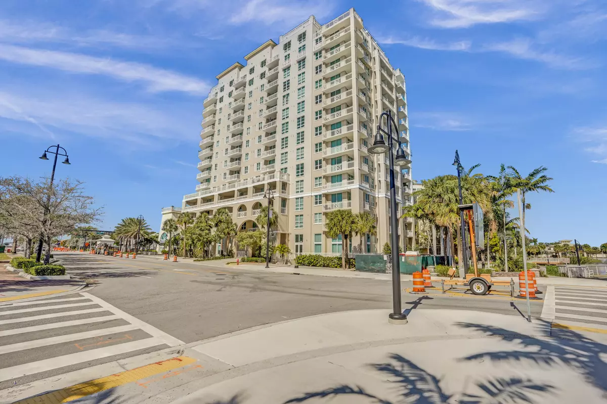 Boynton Beach, FL 33435,350 N N Federal Hwy 506 HWY 506