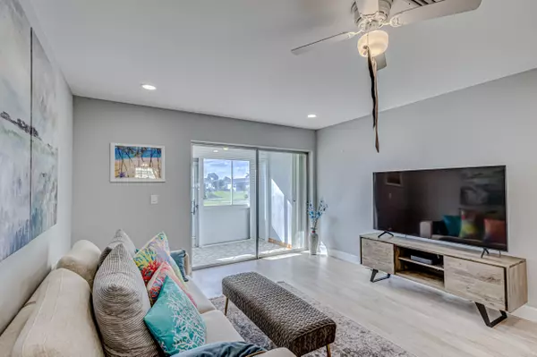 West Palm Beach, FL 33415,2680 E Barkley DR C