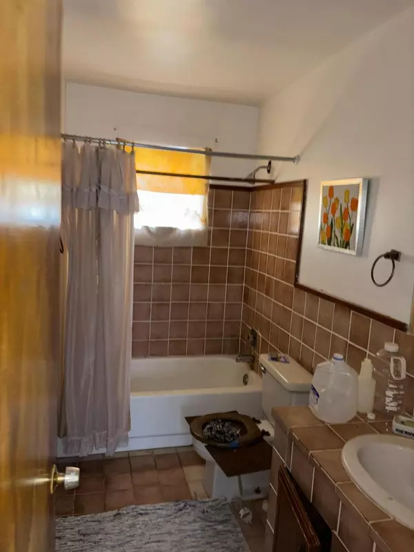 Riviera Beach, FL 33404,1511 W 32nd ST