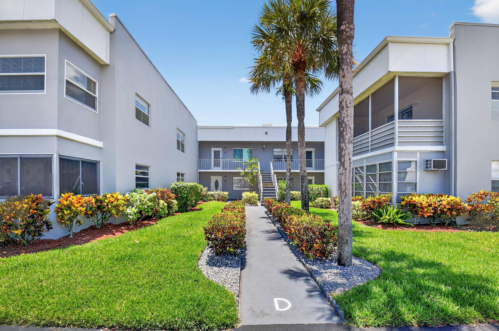 Delray Beach, FL 33484,160 Burgundy D