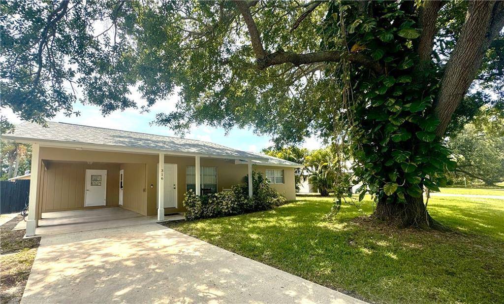 Vero Beach, FL 32968,316 30th AVE