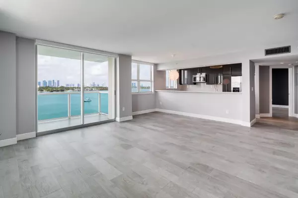 Miami Beach, FL 33139,650 West AVE 701