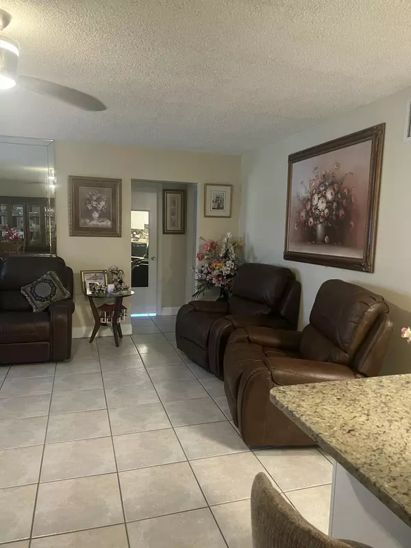 Greenacres, FL 33463,3526 La Palmas CT A-1
