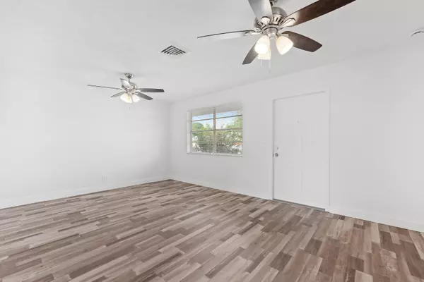 Greenacres, FL 33463,4570 Empire WAY