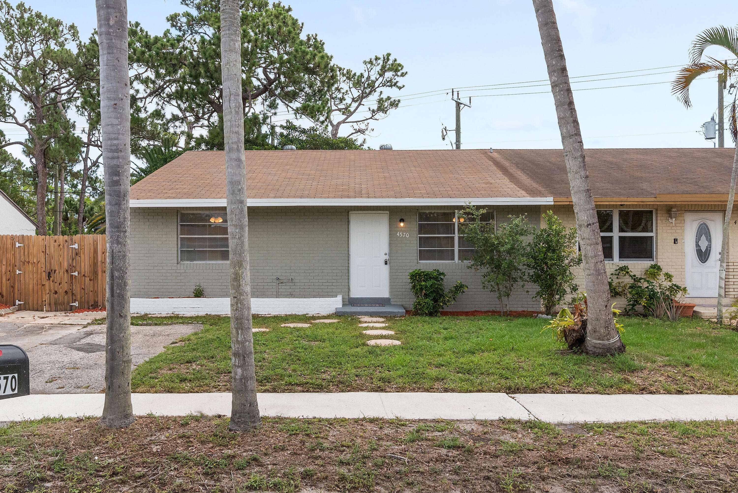 4570 Empire WAY, Greenacres, FL 33463
